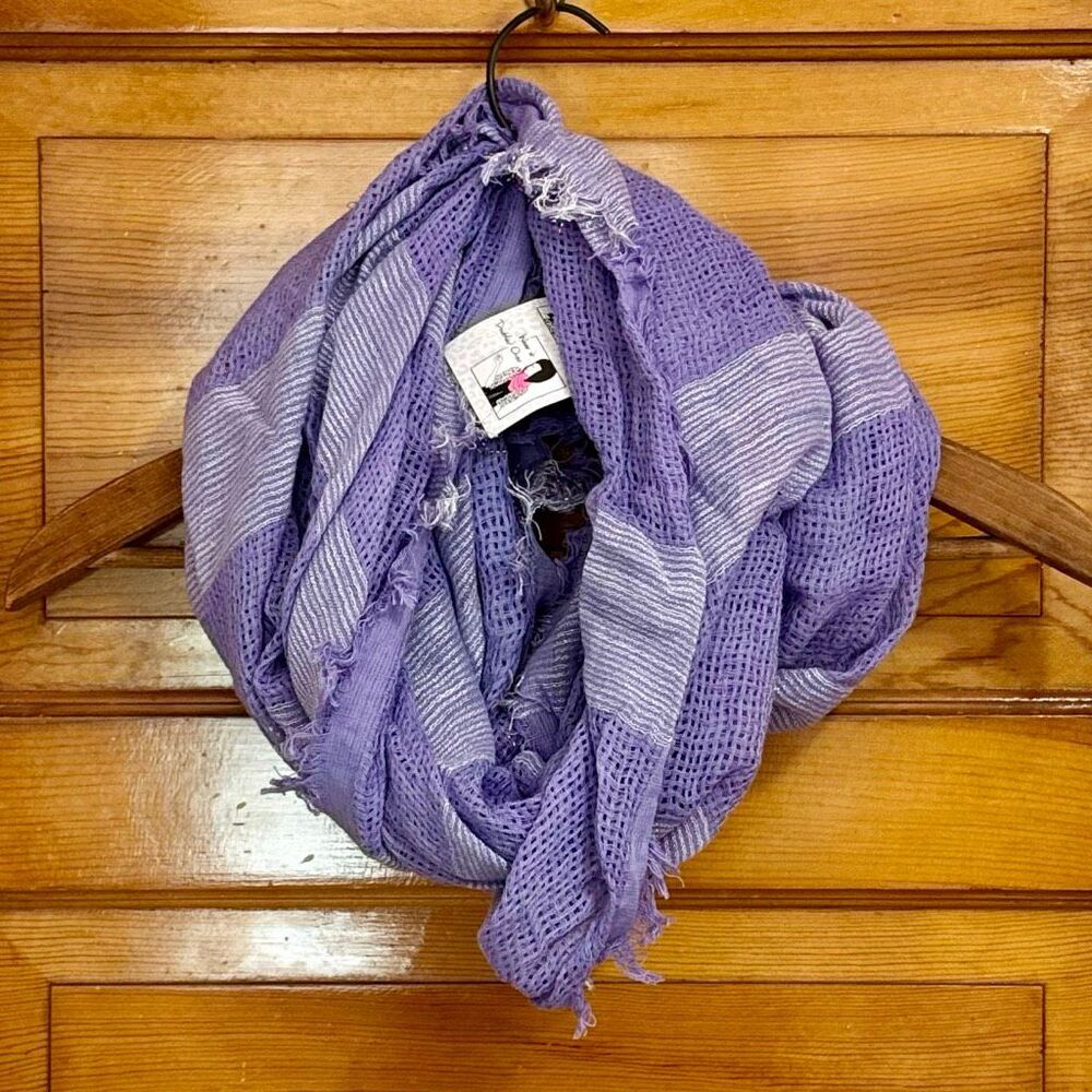 Cejon Light Purple Silver Infinity Scarf Rayon New With Tags